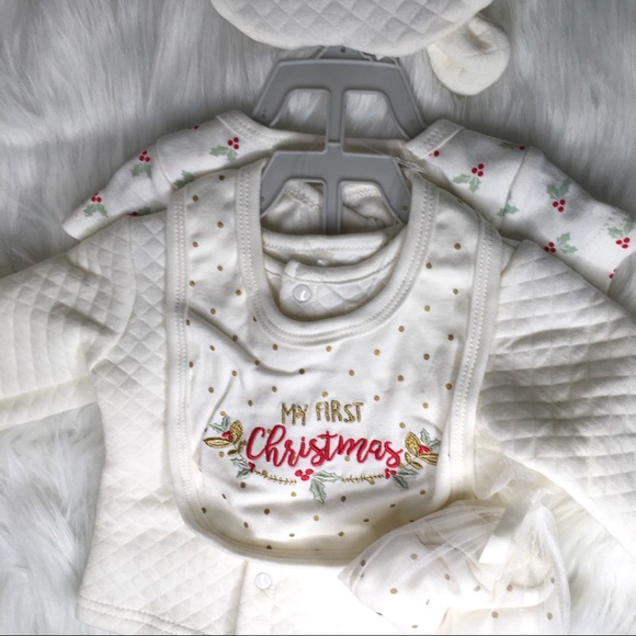 ⭐️HOST PICK⭐️ Baby’s First Christmas NWT 6 Piece Set - Picture 7 of 8